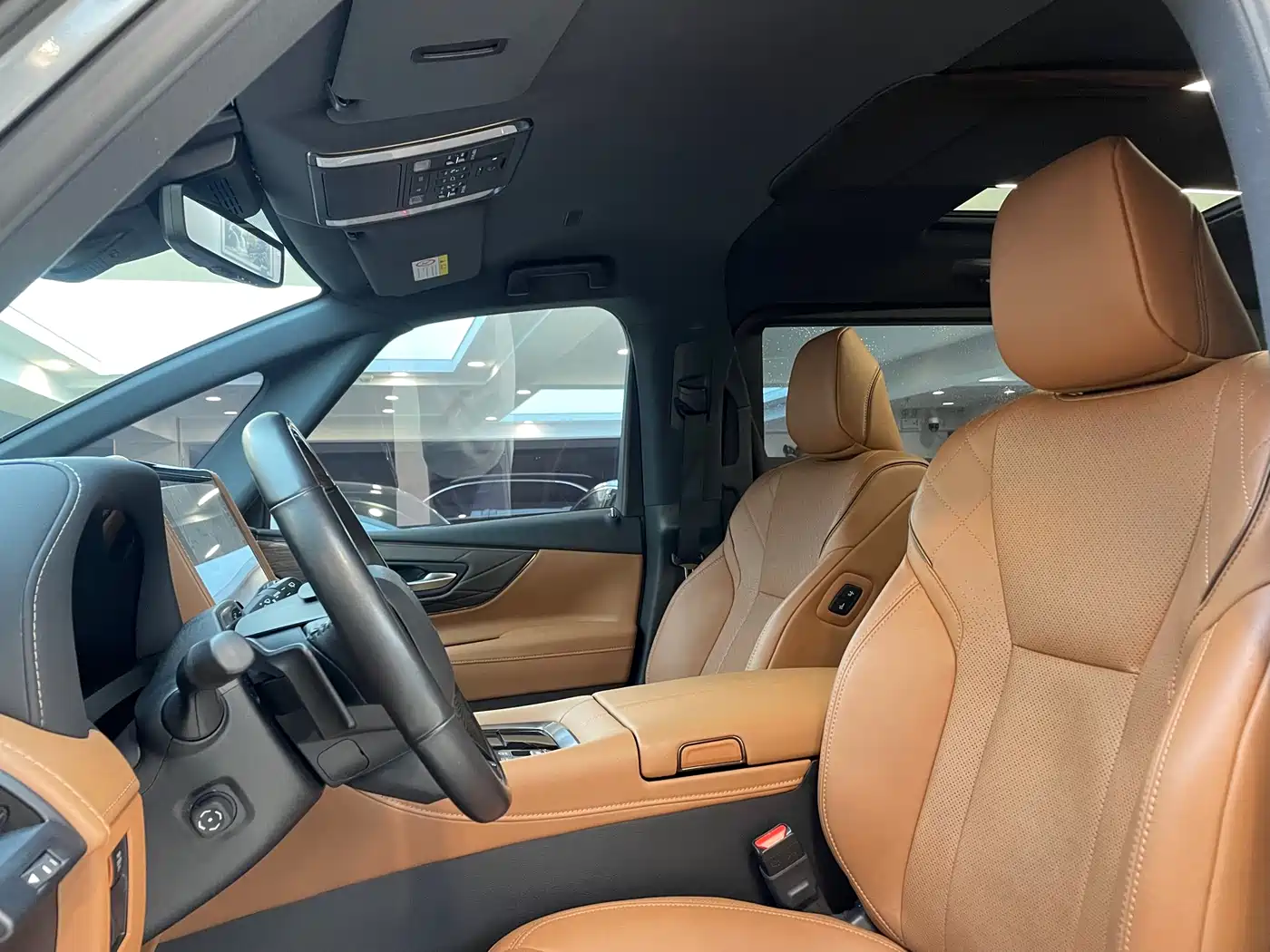 Toyota Vellfire 2024 Crown Hybrid 2.5L Premium Edition фото 9