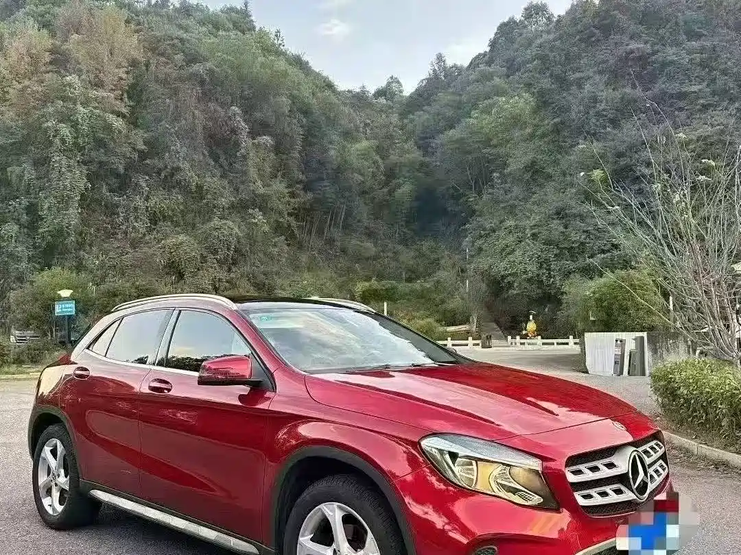 Mercedes-Benz GLA 2017 GLA 200 Fashion фото 3