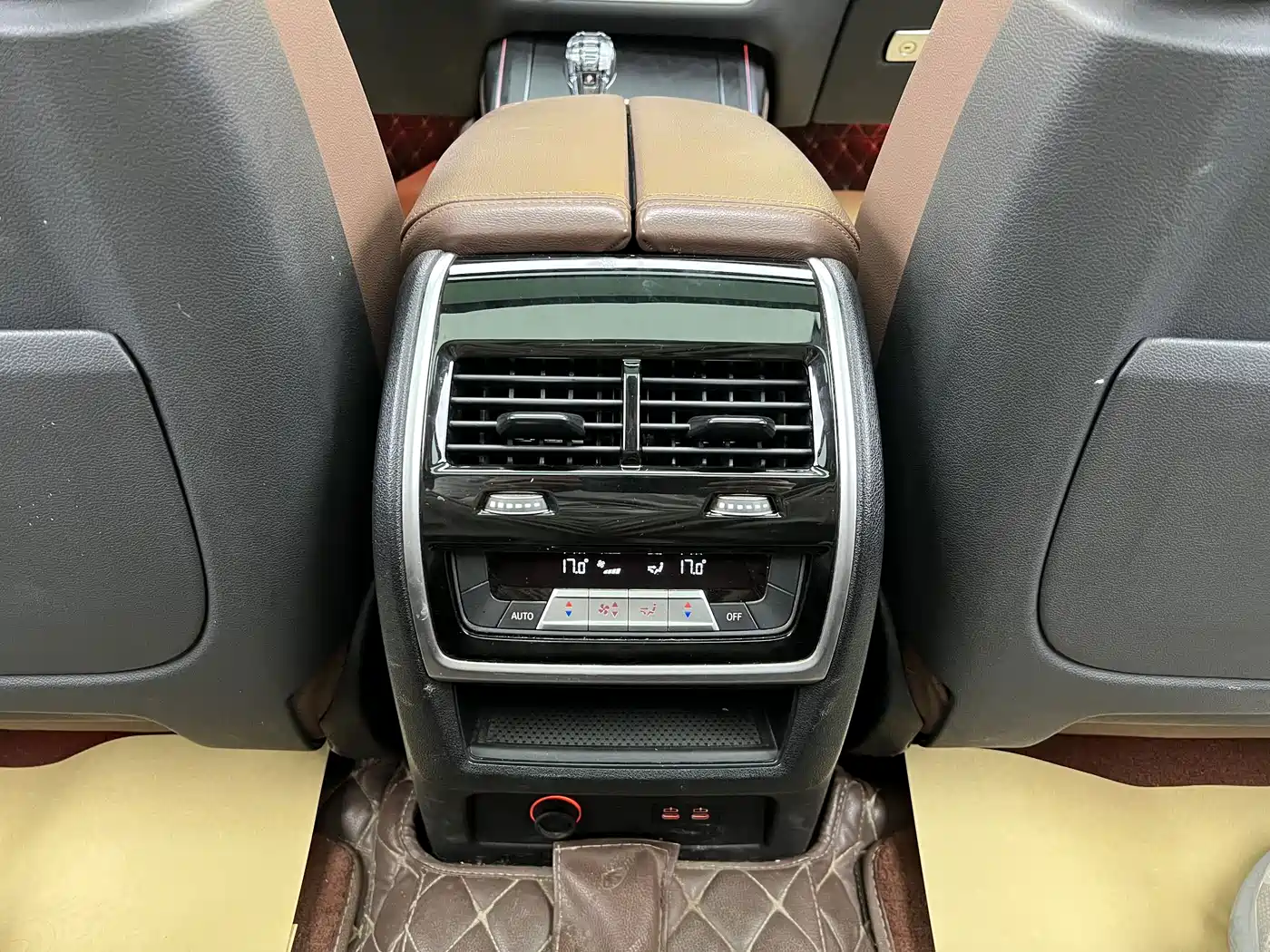 BMW X7 2019 2020 xDrive40i Leading Luxury Package