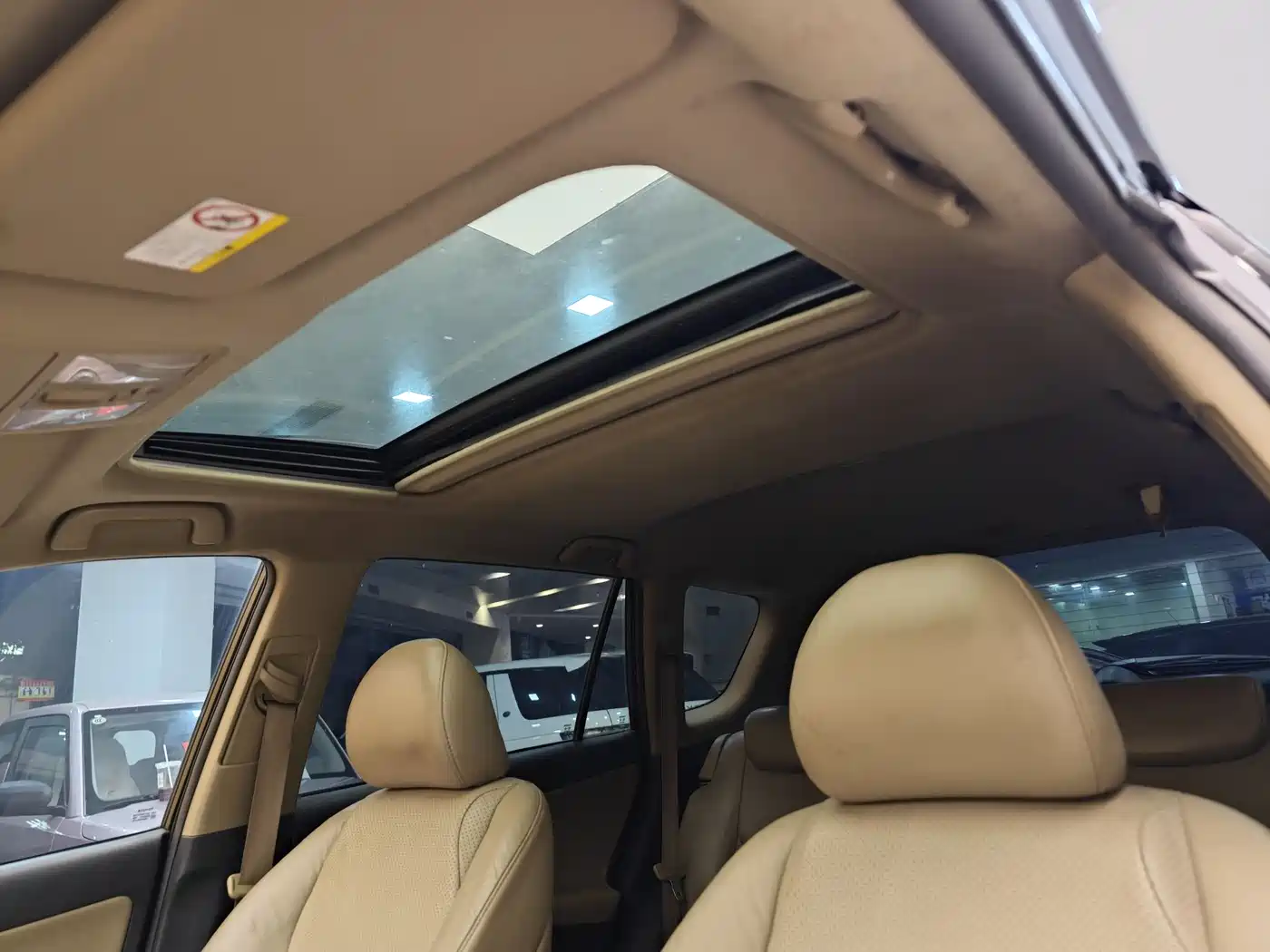 Toyota RAV4 Rongfang 2011 2.4L Automatic 4WD Luxury Edition фото 13