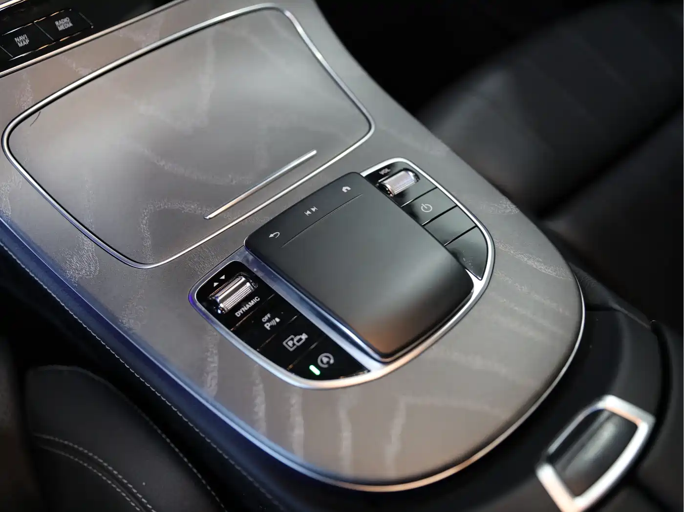 Mercedes-Benz E-Class 2023 E 260 L 4MATIC фото 10