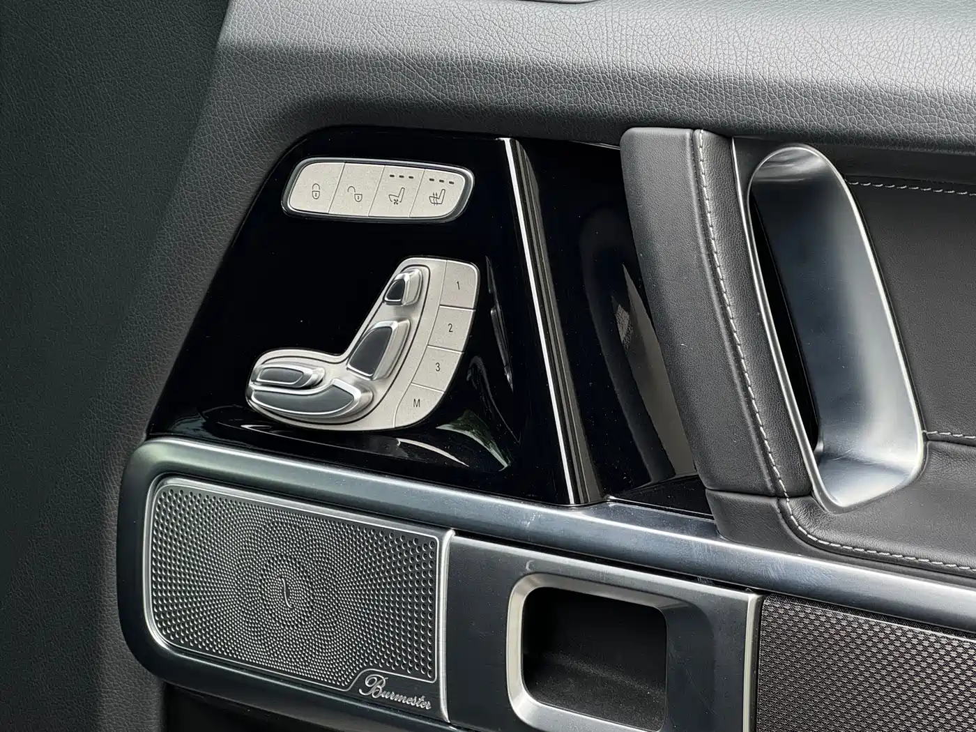 Mercedes-Benz G-Class 2022 G 500 фото 26
