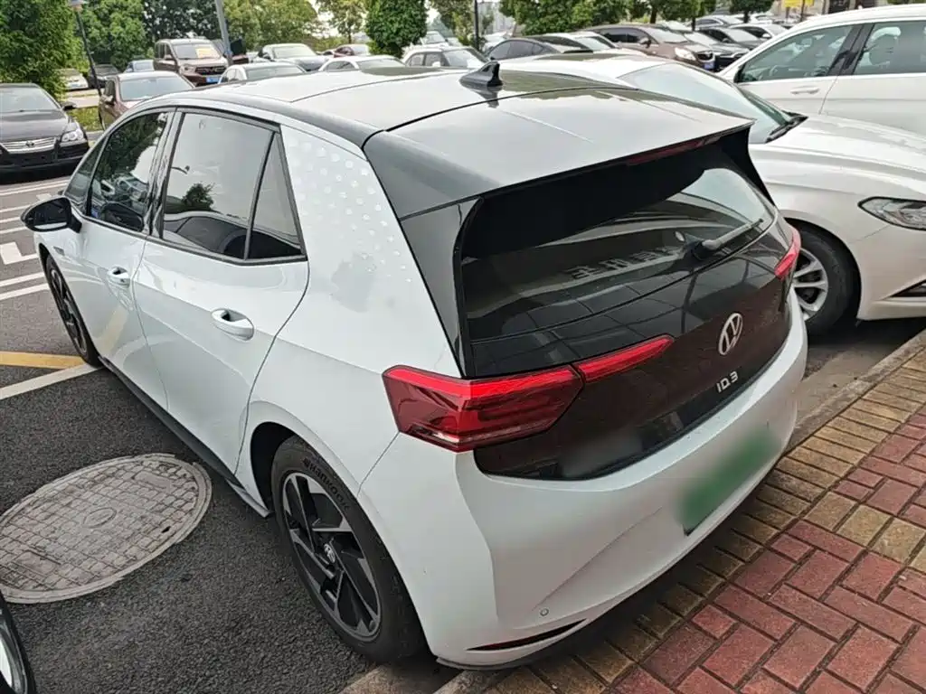 Volkswagen ID.3 2023 Upgraded Pure Intelligence Edition фото 5