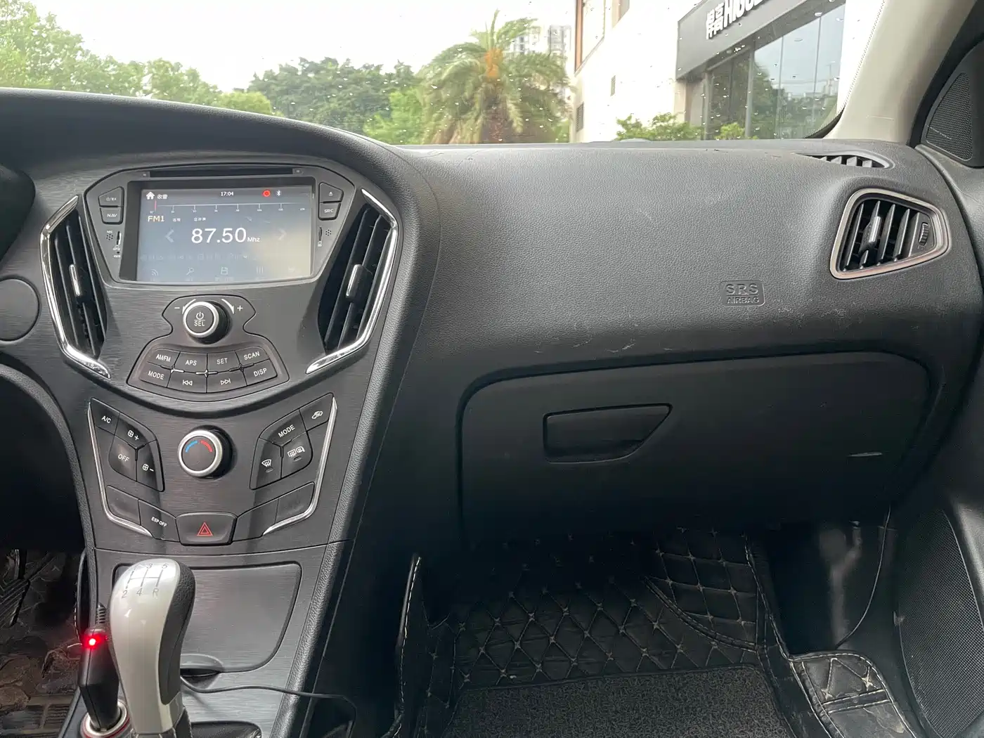 GAC Trumpchi Trumpchi GA3S Vision 2014 1.6L Manual Luxury Edition фото 18
