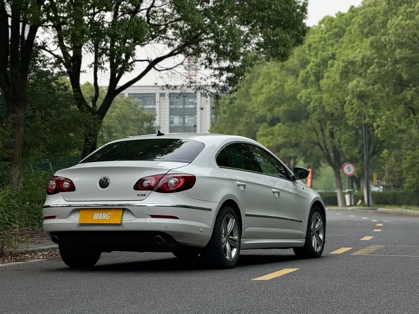 Volkswagen CC 2012 3.6FSI R-Line фото 6