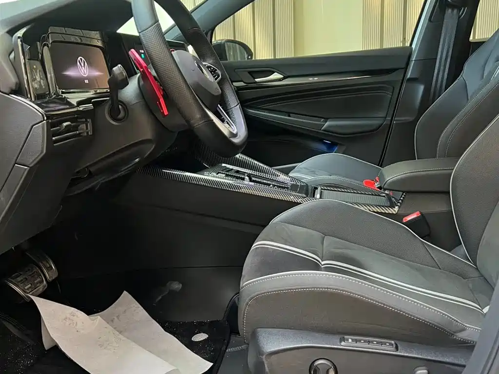 Volkswagen Golf 2021 280TSI DSG R-Line фото 8