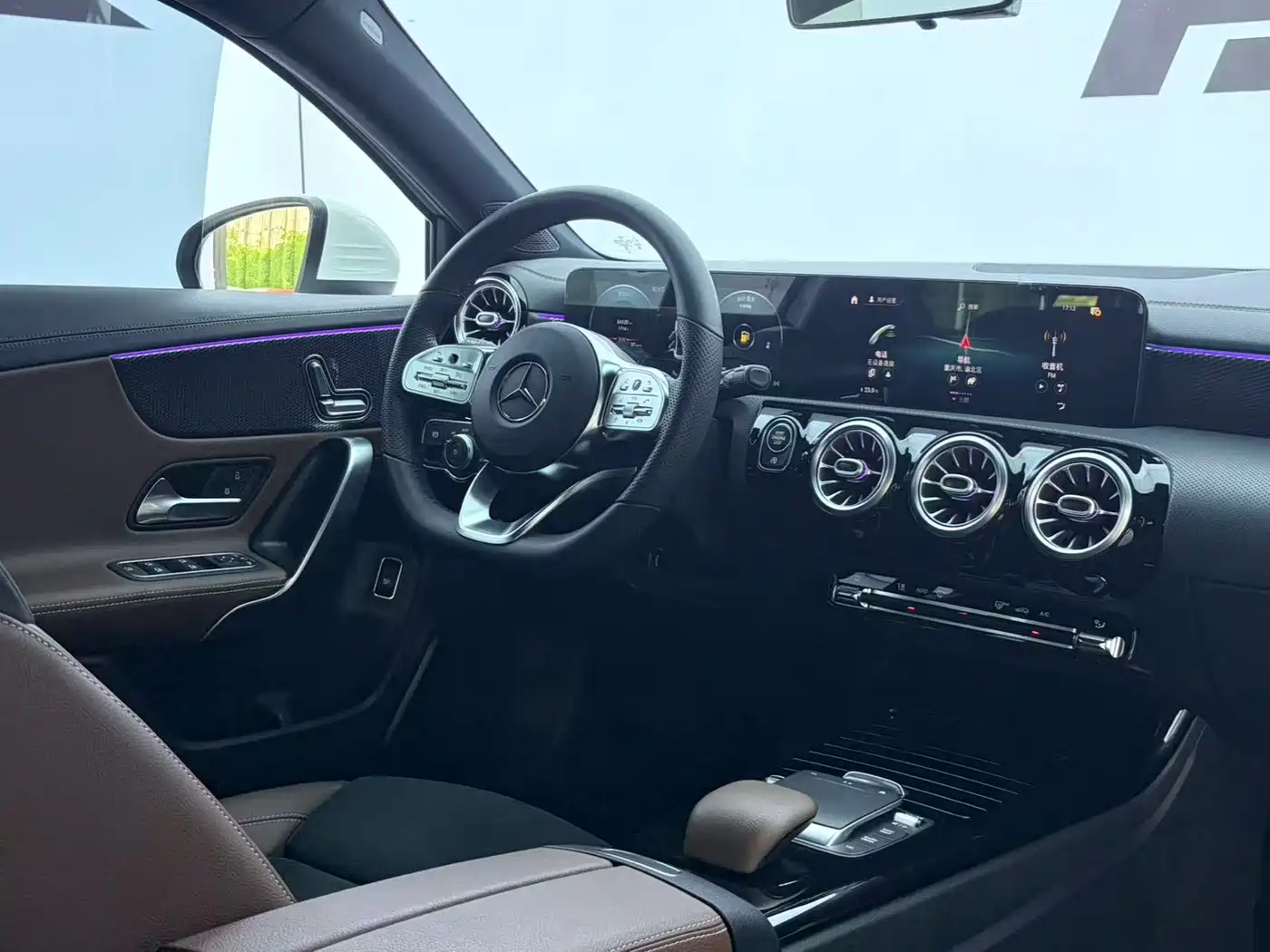 Mercedes-Benz A-Class 2021 A 200 L Sport Sedan Fashion Edition фото 20