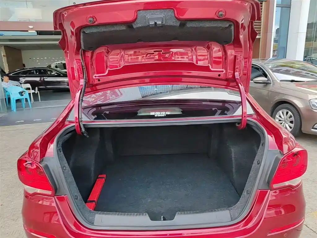 Chevrolet Cavalier 2019 320 Automatic Joy Edition фото 19