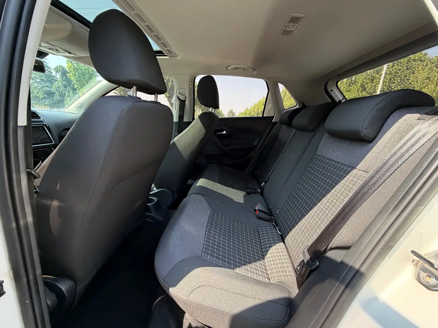 Volkswagen Polo 2018 1.5L Auto Comfort фото 6