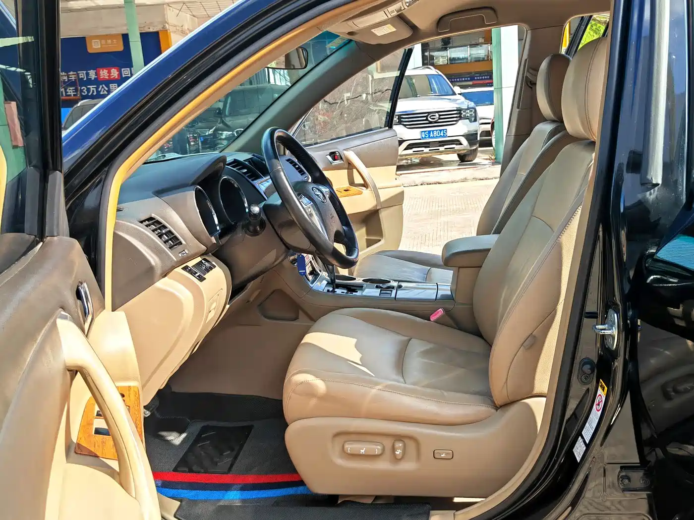 Toyota Highlander 2012 2.7L 2WD 5-seater Sport Edition фото 8