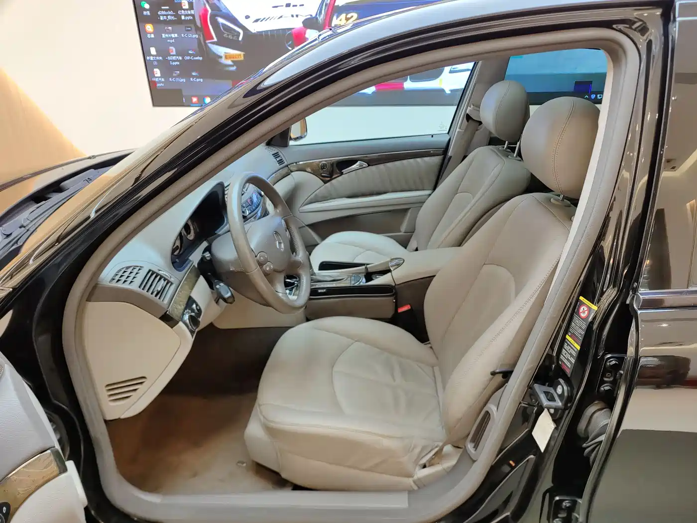 Mercedes-Benz E-Class 2008 Model E 280 Personality Sport Edition фото 8