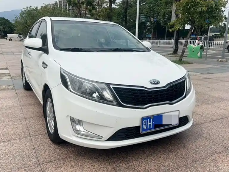 Kia K2 2013 2012 Hatchback 1.4L AT Cool Commemorative Edition