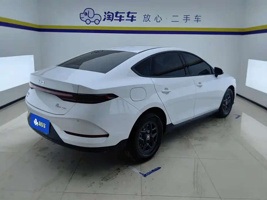 BYD Qin PLUS 2025 DM-i Smart Drive 55KM Leader фото 3