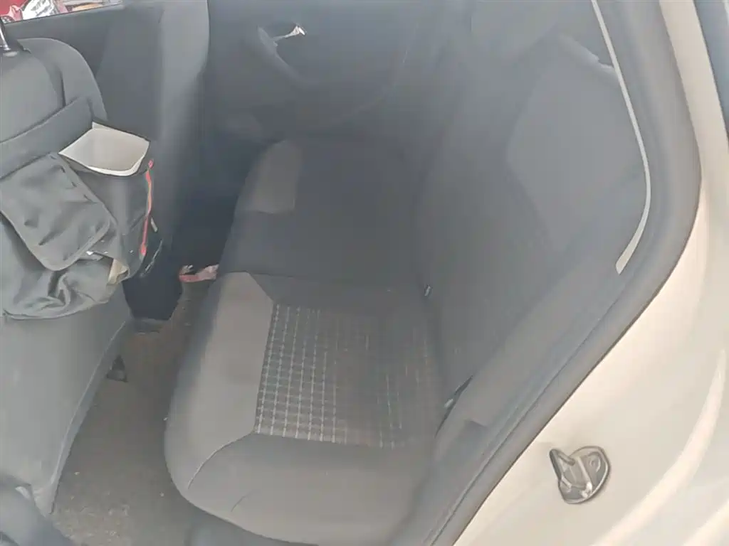 Volkswagen Polo 2016 1.6L Automatic Comfort фото 17