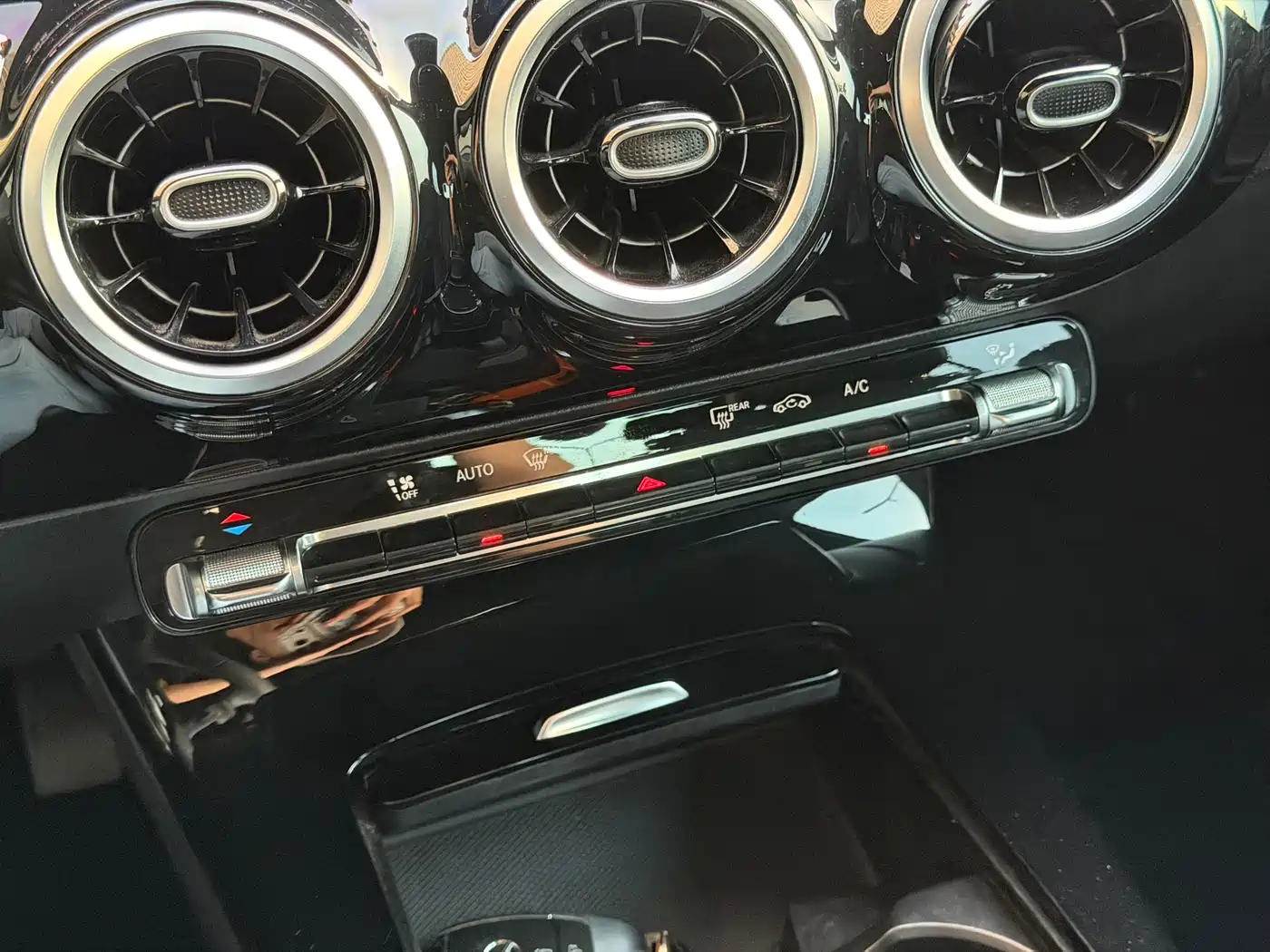 Mercedes-Benz A-Class 2020 Facelift A 200 L Sport Sedan Dynamic фото 16