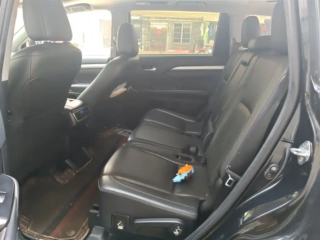Toyota Highlander 2018 2.0T 4WD Luxury 7-seater China VI фото 15