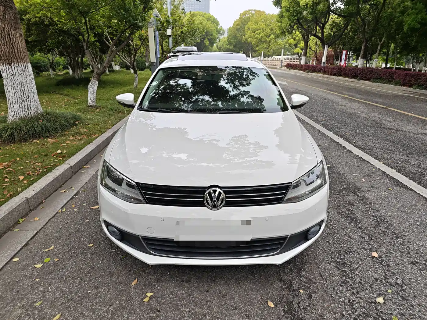 Volkswagen Sagitar 2014 Facelift 1.4TSI Automatic Luxury фото 2