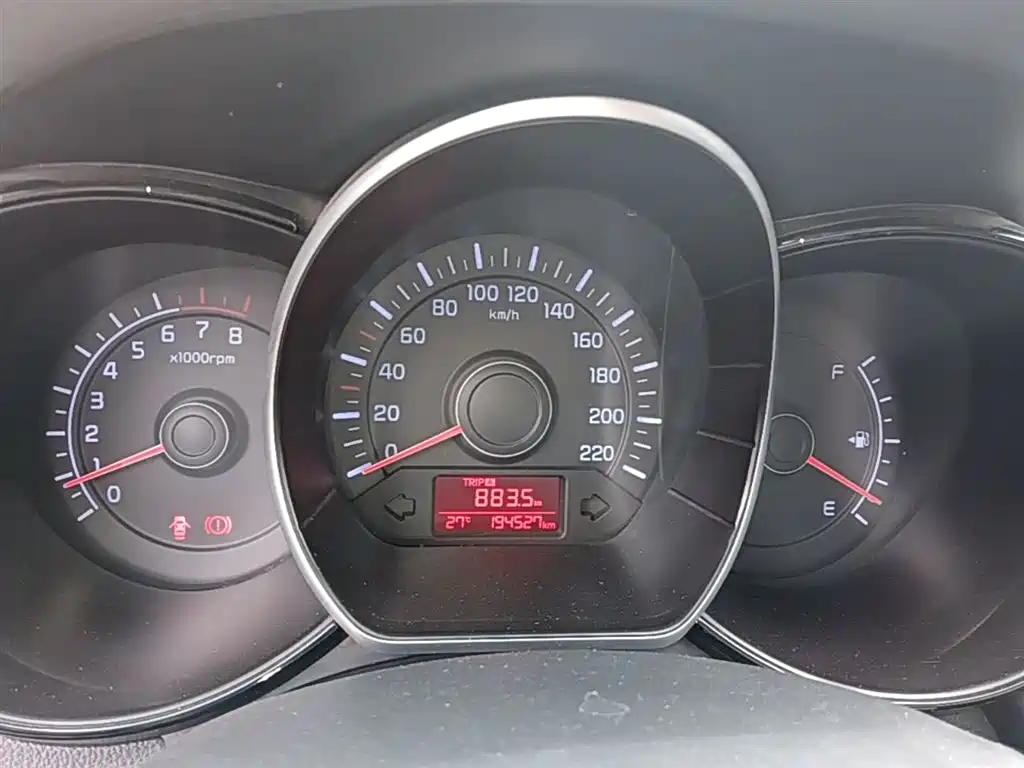 Kia K2 2015 Sedan 1.4L MT GLS фото 12