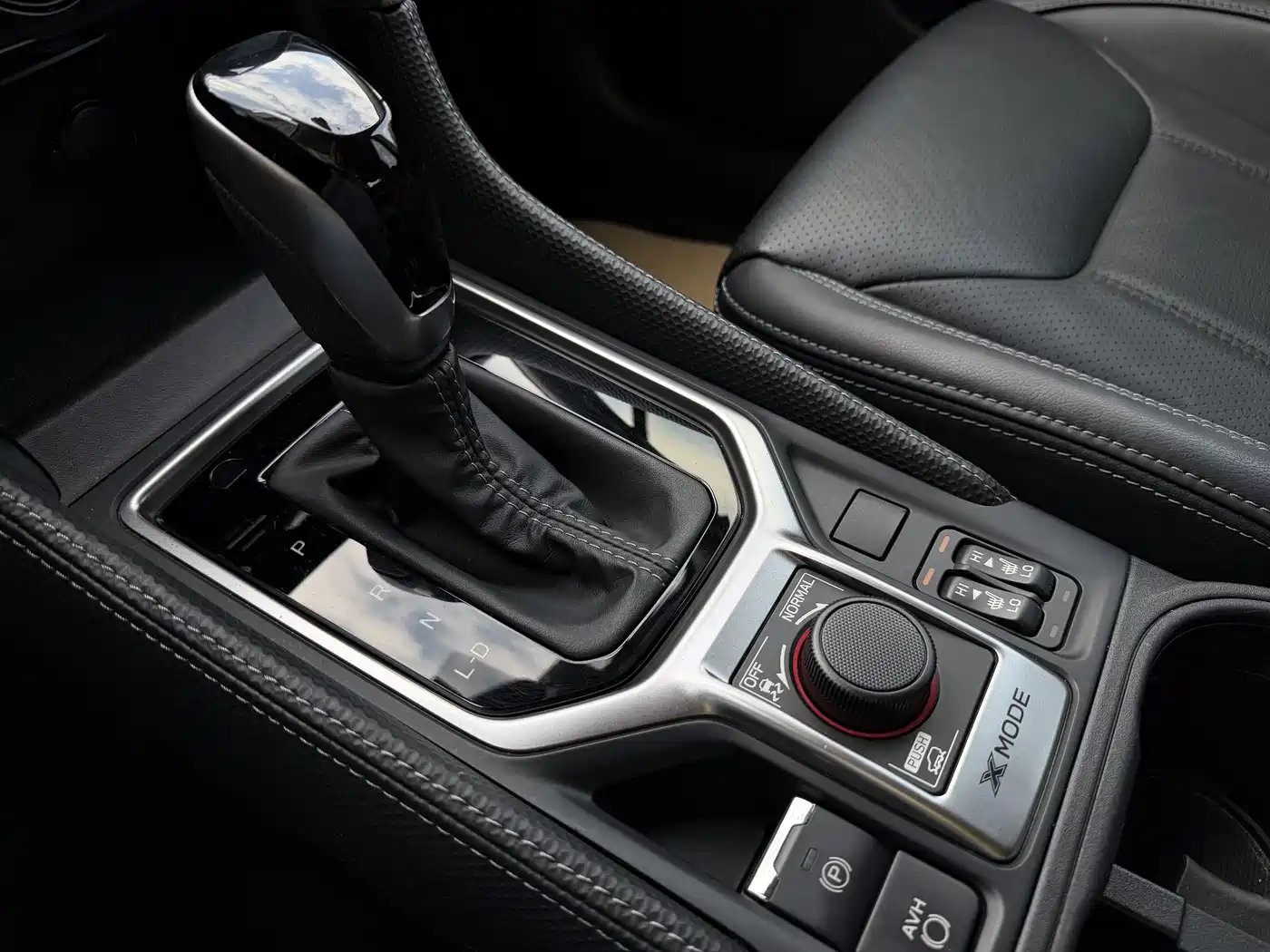 Subaru Forester 2021 2.0i Luxury Edition with EyeSight фото 13