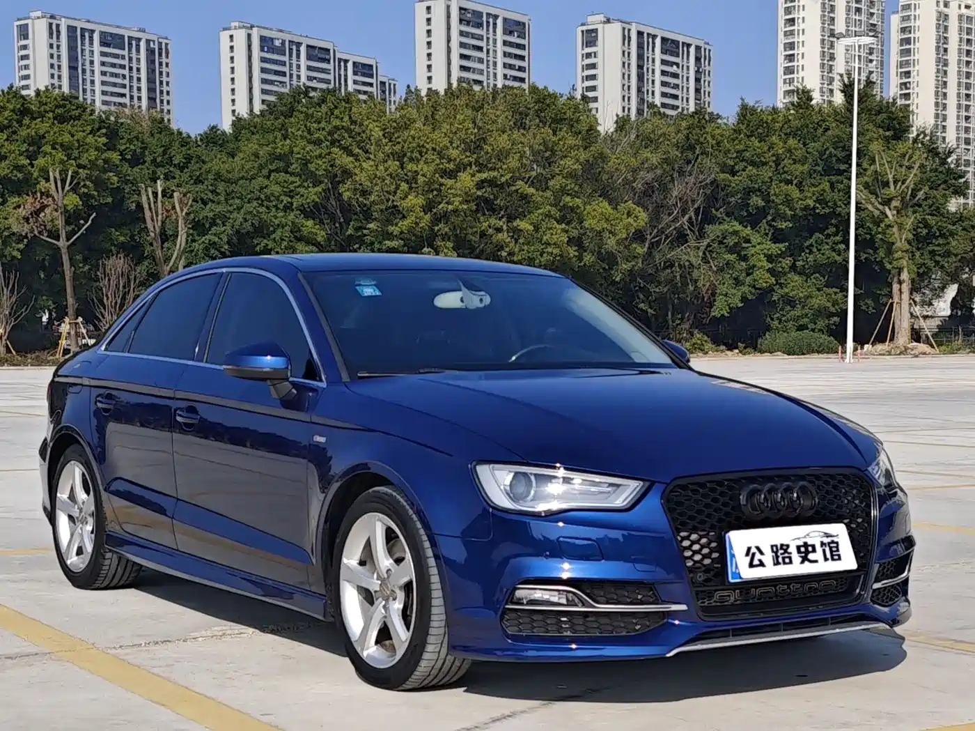 Audi A3 (Import) 2015 Limousine 45 TFSI S line Luxury фото 7