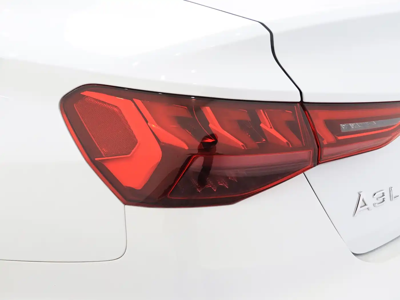 Audi A3 2023 Facelift A3L Limousine 35 TFSI Fashion Sport фото 5