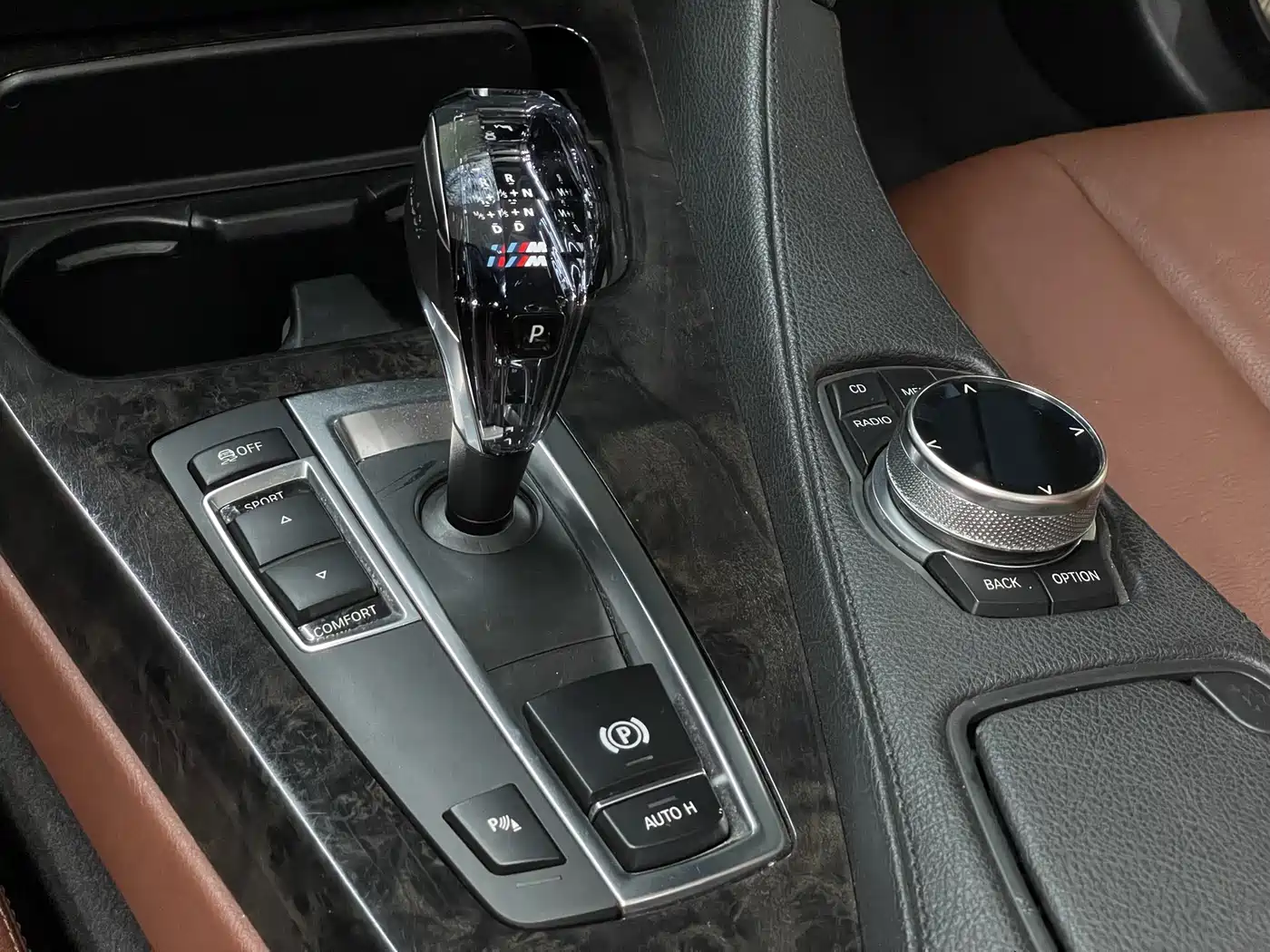 BMW 6 Series 2013 640i Convertible Coupe фото 12