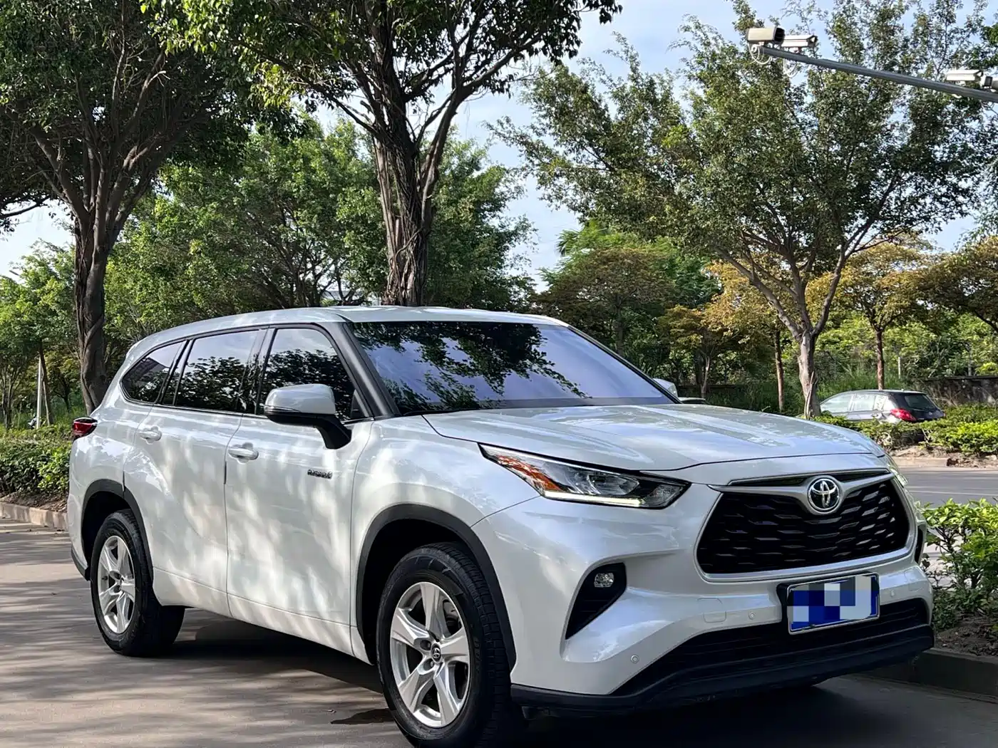 TOYOTA HIGHLANDER