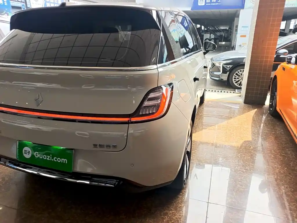 Фото 8 - Baojun Cloud