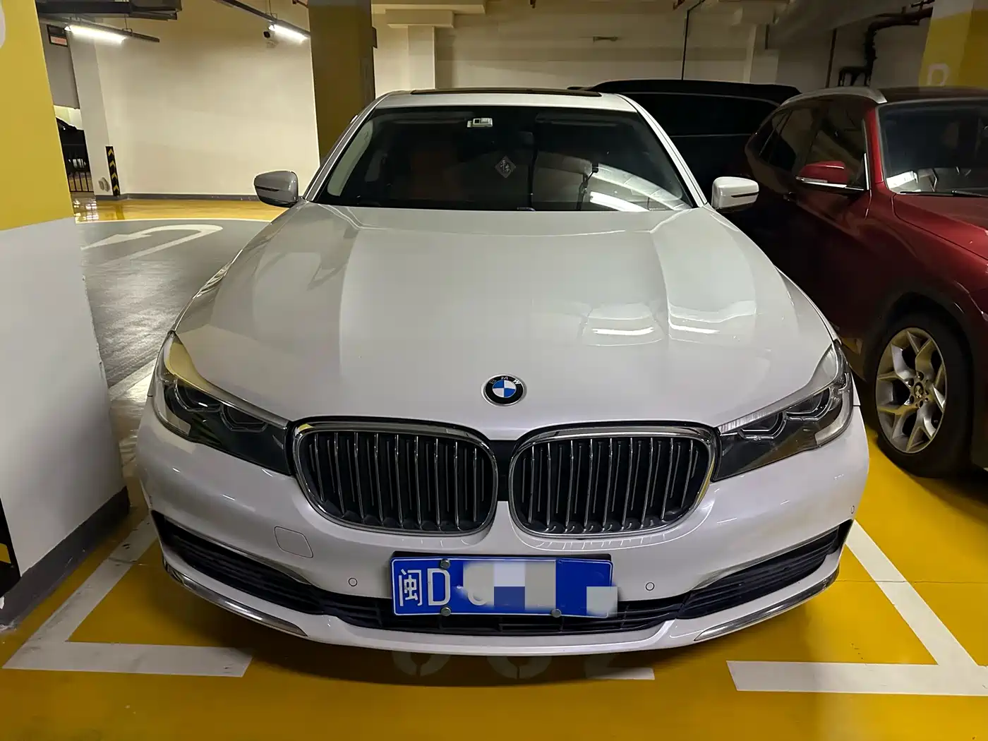 BMW 7 Series 2016 730Li Leading фото 2