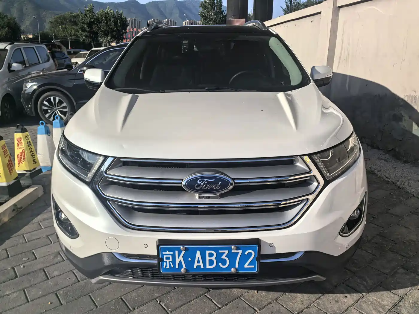 Фото 2 - Ford Edge