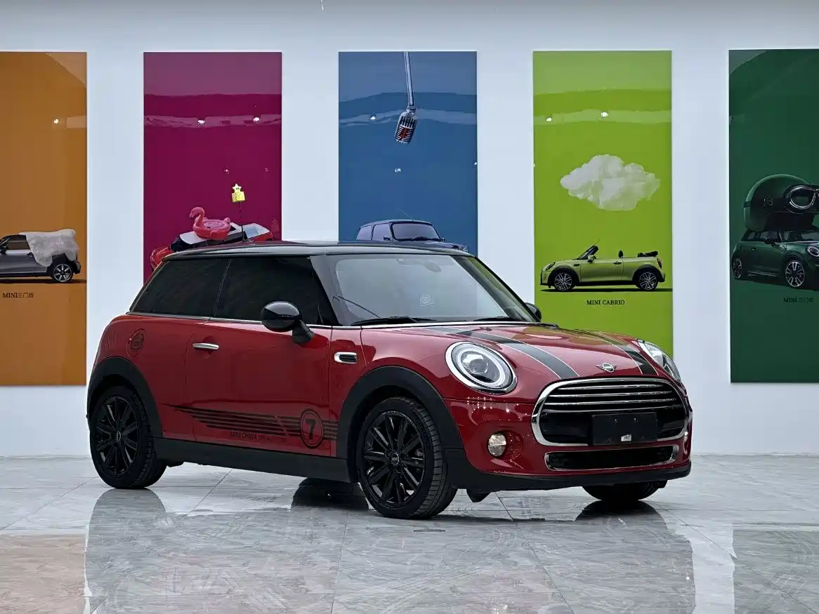 MINI 2019 1.5T COOPER Artist
