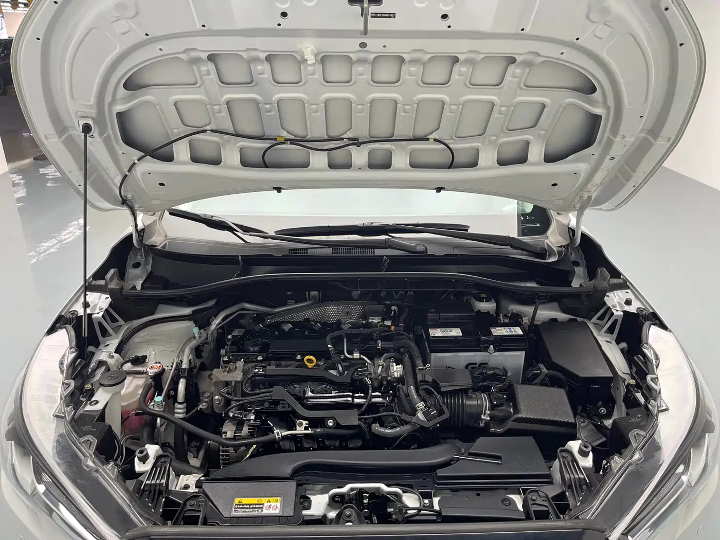 Toyota Corolla Cross 2023 2.0L Elite Edition фото 12