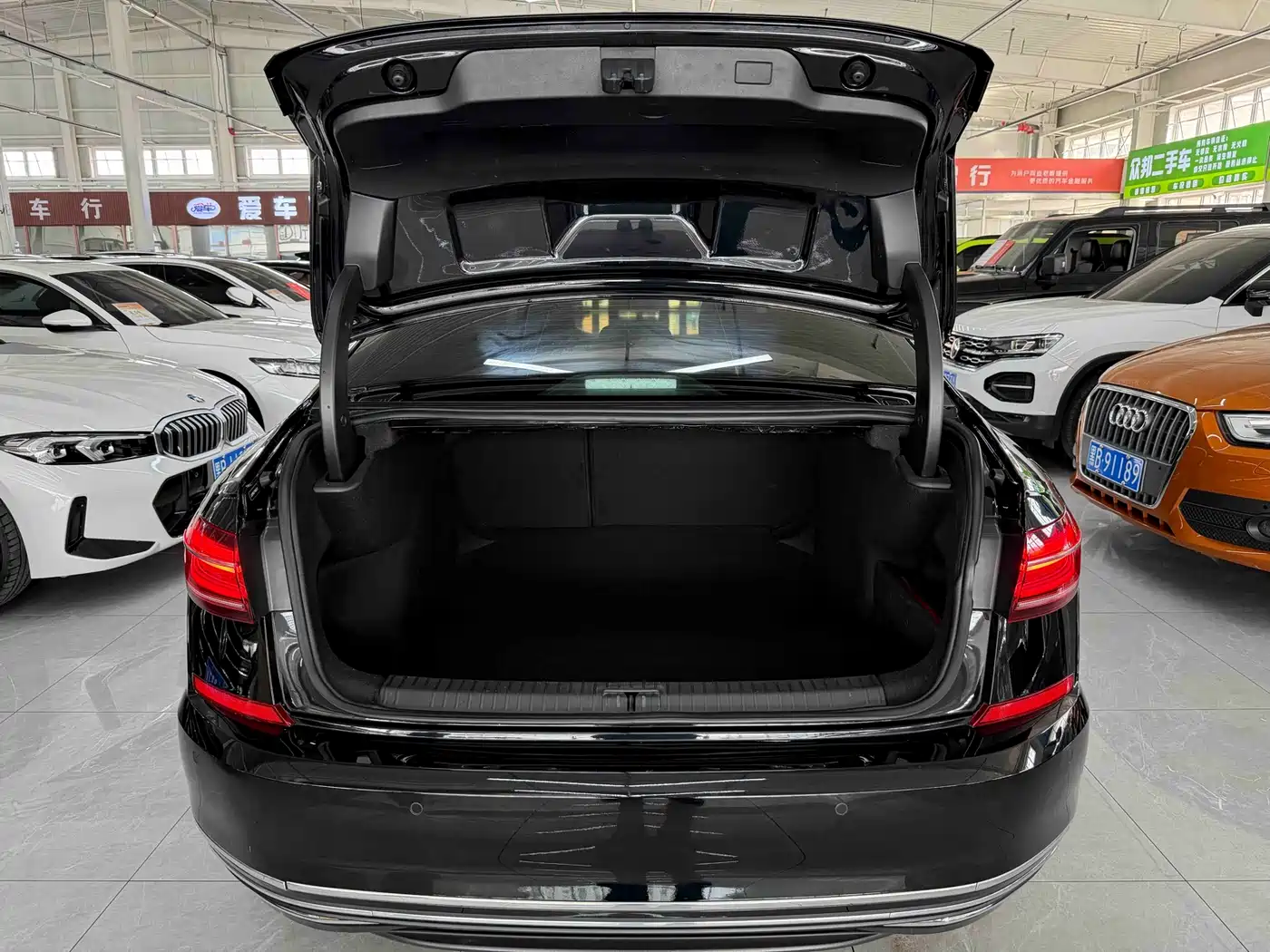 Volkswagen Passat 2023 280TSI Elite Edition фото 19