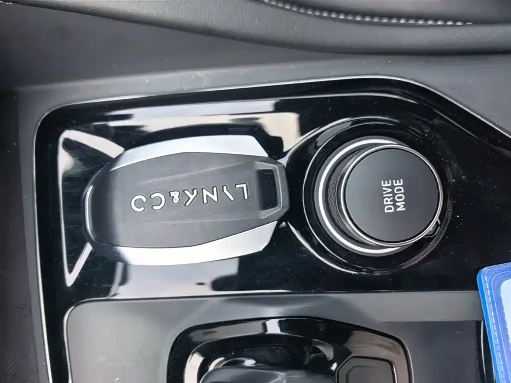 Lynk & Co 03 2022 2.0TD DCT Power Pro фото 9