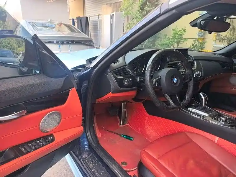 BMW Z4 2014 2013 sDrive20i Leading
