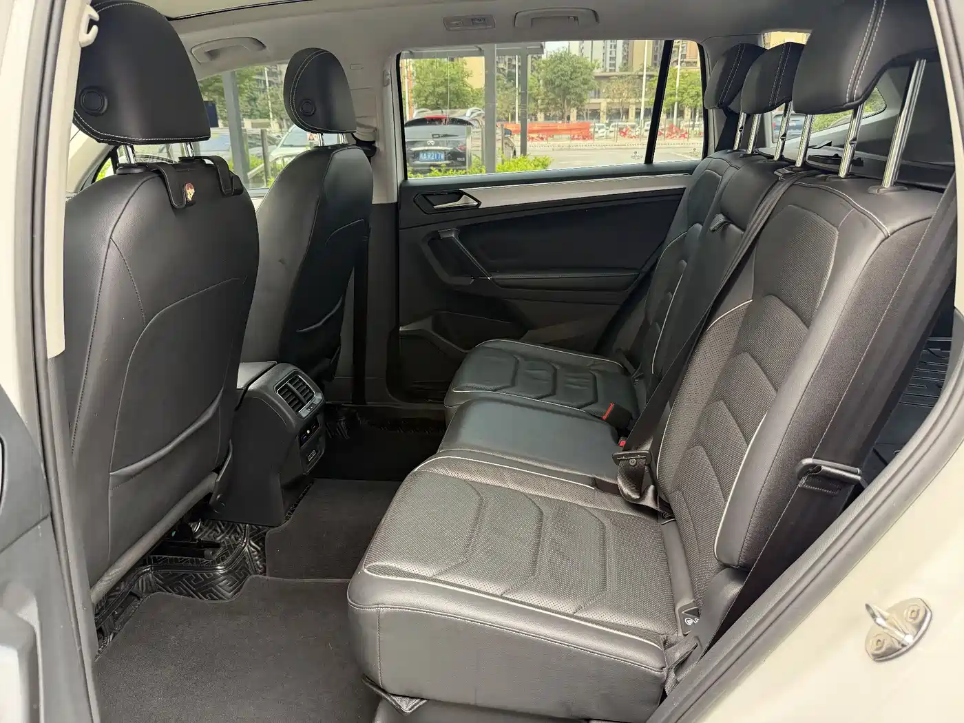 Volkswagen Tiguan L 2017 330TSI Automatic 2WD Flagship Edition фото 10