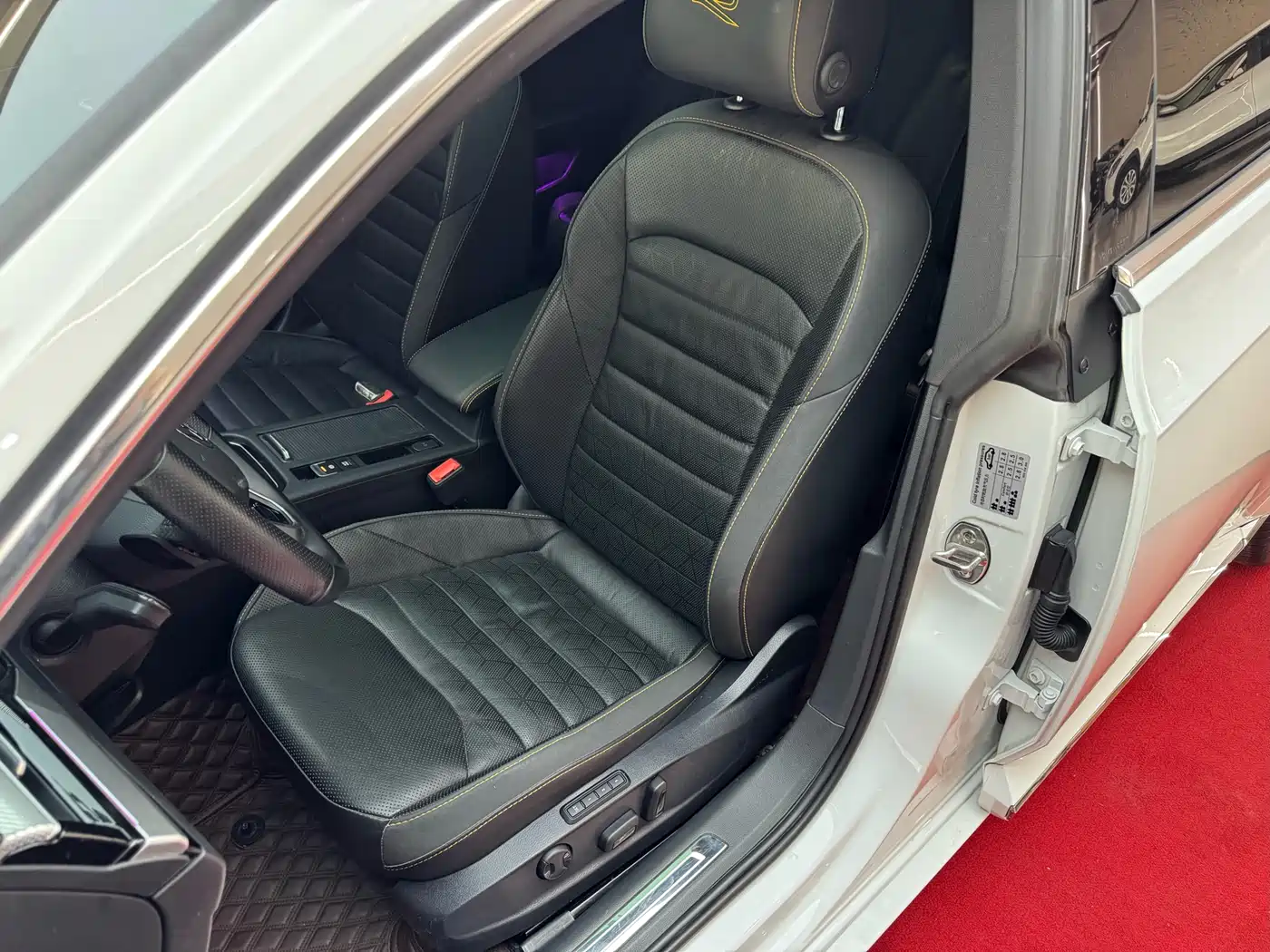 Volkswagen FAW-Volkswagen CC 2021 380TSI Eye-catching Edition фото 23