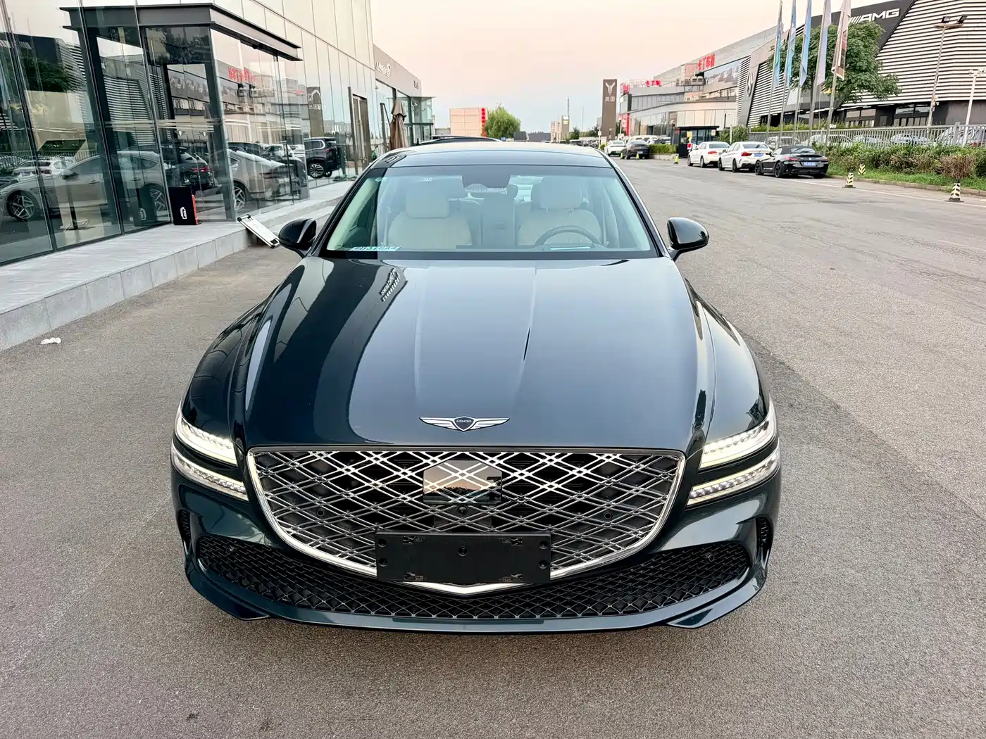 2025 Genesis G80