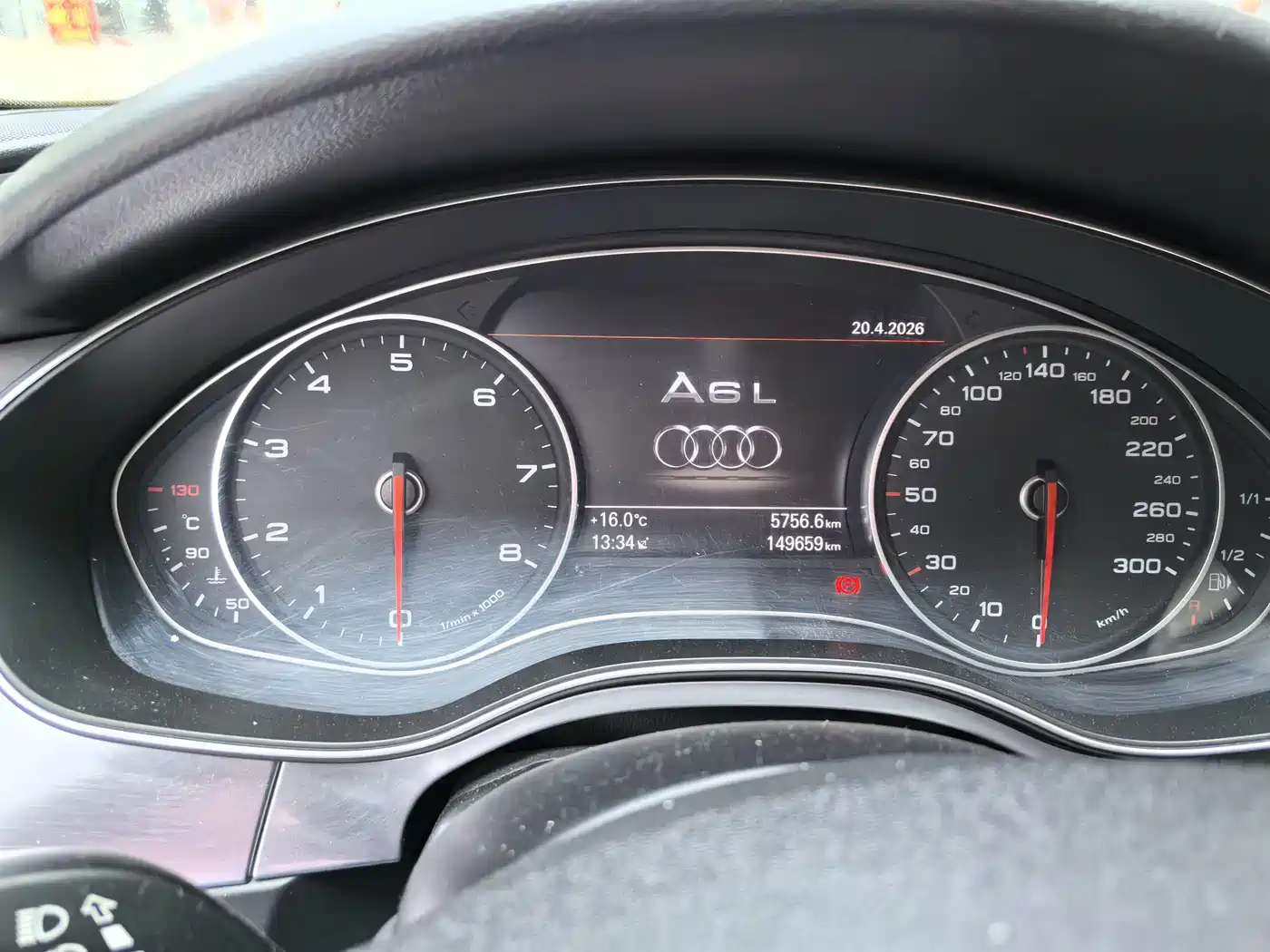 Фото 11 - Audi A6L
