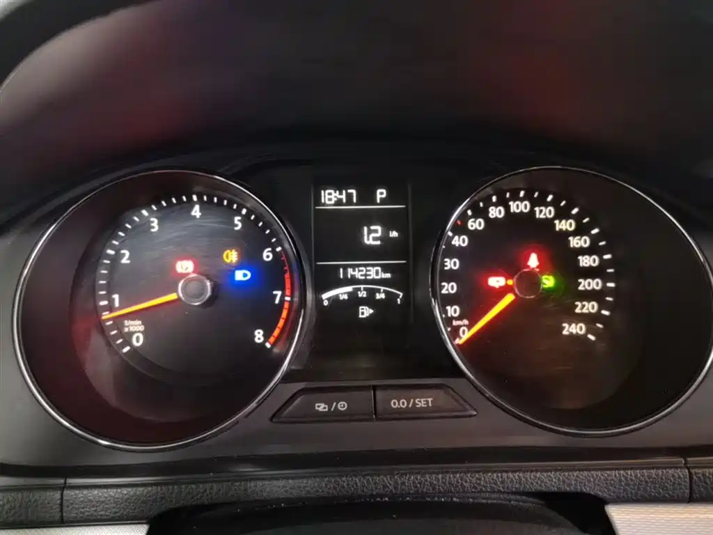 Volkswagen Lavida 2017 230TSI DSG Comfort Edition фото 12