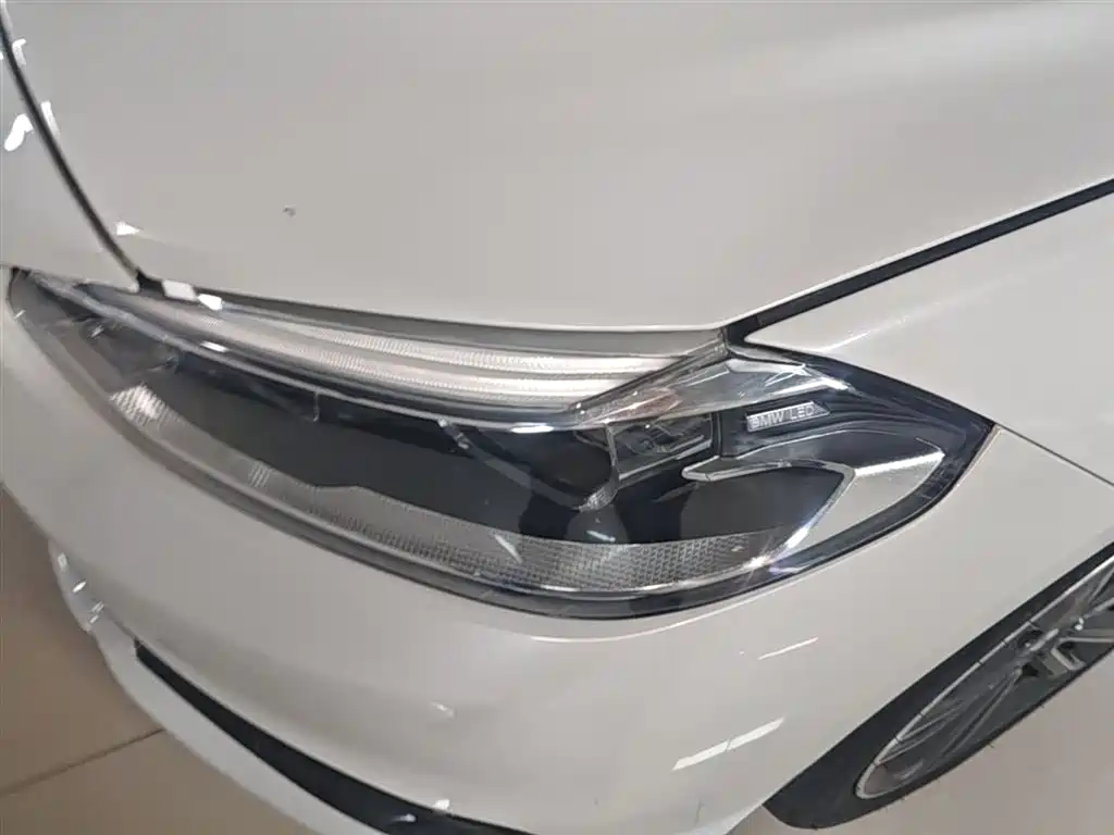 BMW 1 Series 2018 118i Sport Edition фото 24