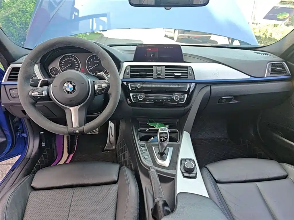 BMW 3 Series 2019 320i M Sport Package фото 10