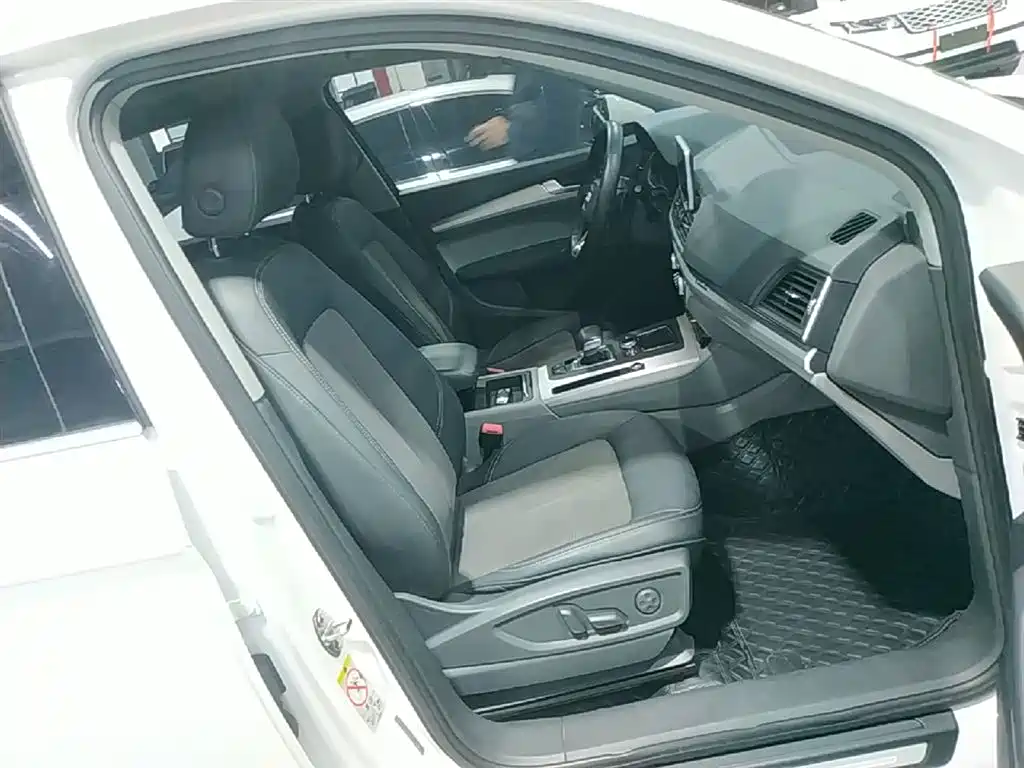 Audi Q5L 2018 40 TFSI Premium Fashion China VI фото 25