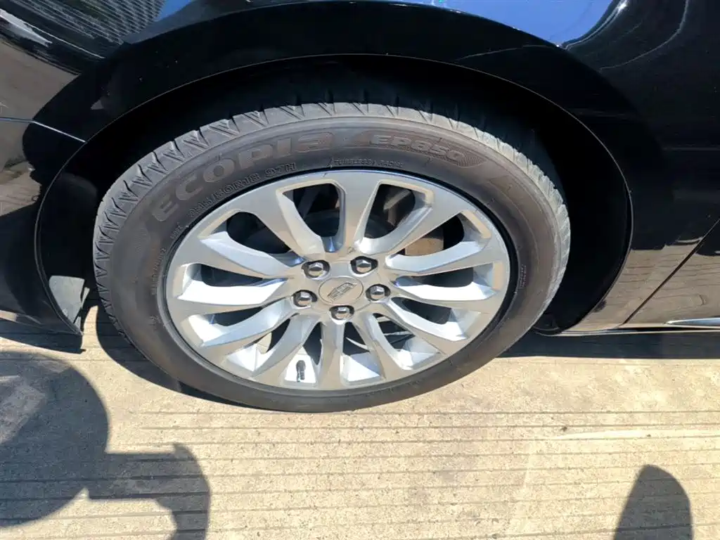 Cadillac XTS 2018 28T Technology фото 22
