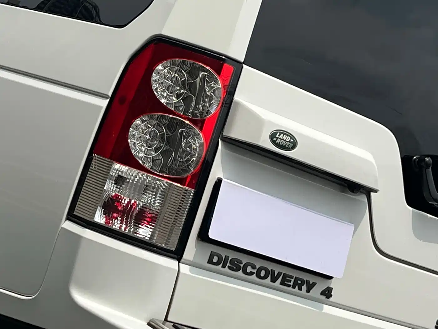 Land Rover Discovery 2011 3.0 SDV6 HSE Diesel фото 19