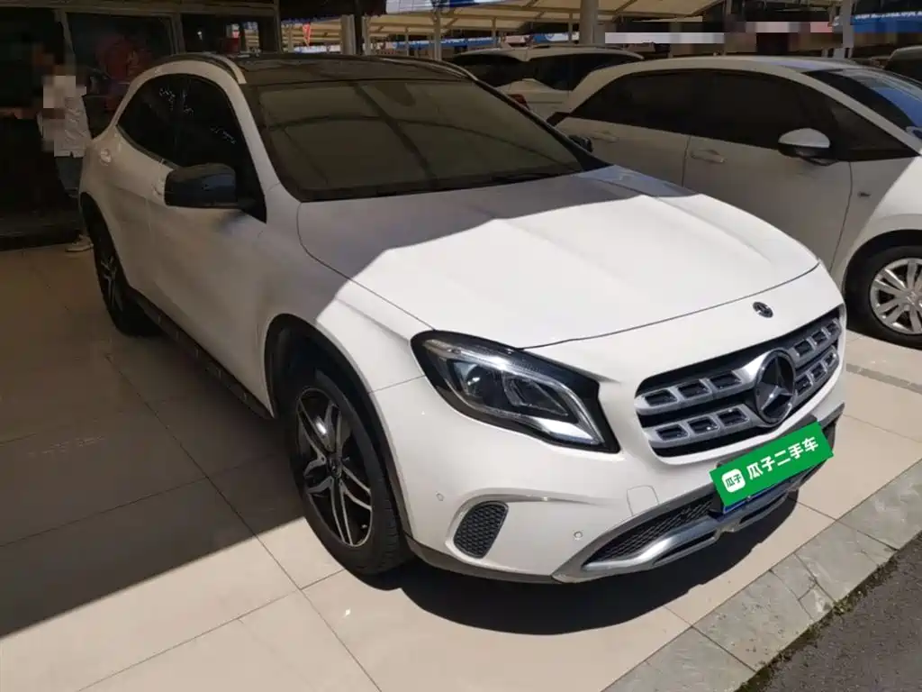 Mercedes-Benz GLA 2017 GLA 200 Fashion фото 4