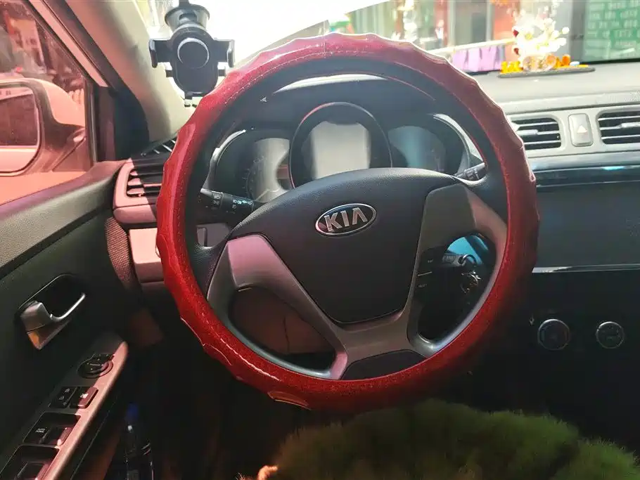 Kia K2 2015 Sedan 1.4L MT GLS фото 15
