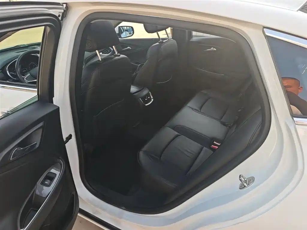Chevrolet Malibu XL 2018 530T Auto RuiChi Edition фото 17