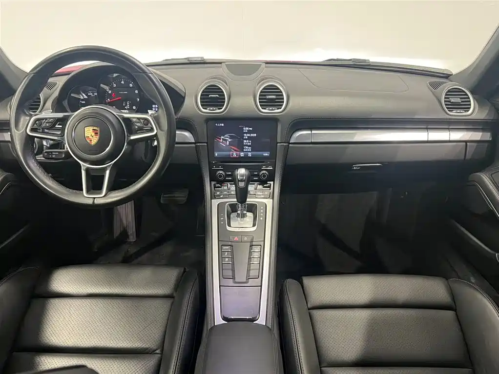 PORSCHE 718