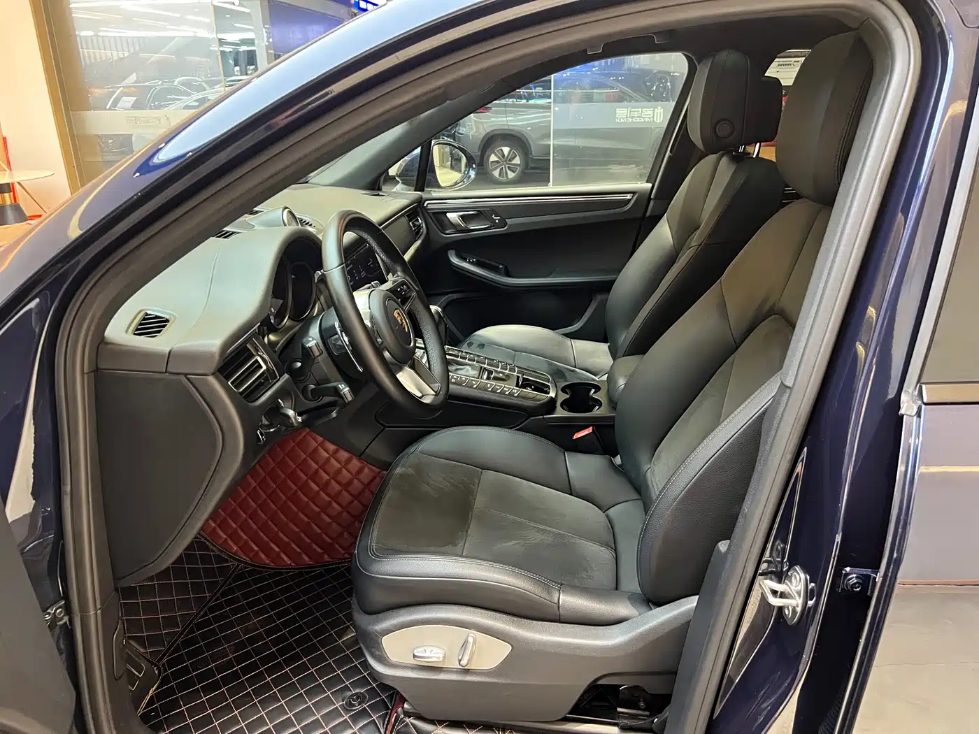 Porsche Macan 2018 Macan 2.0T фото 17